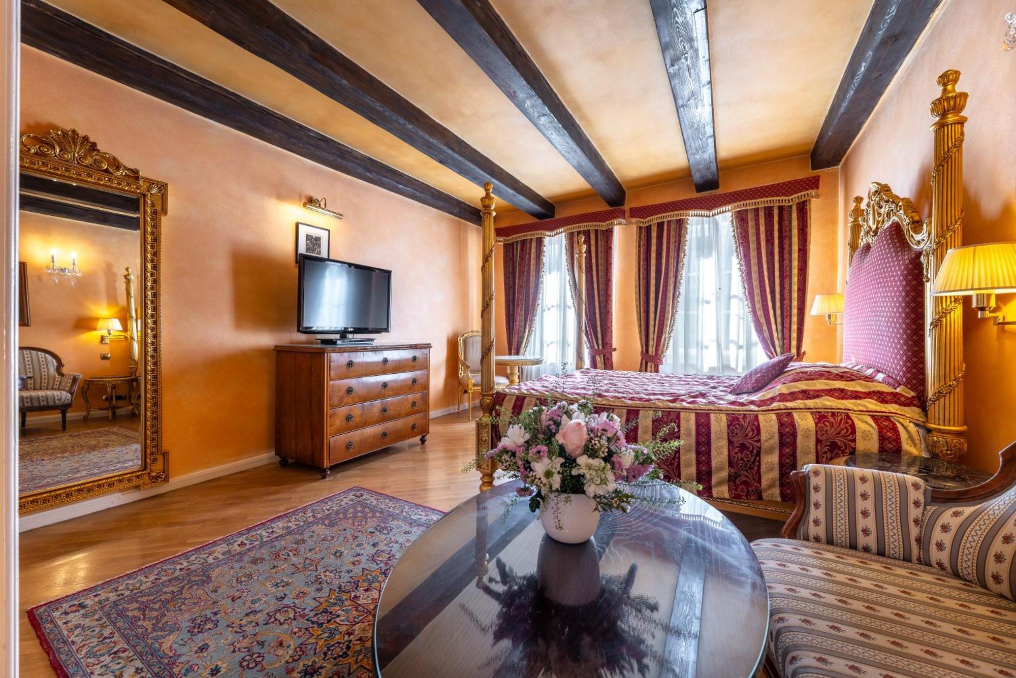 Nosticova Heritage Aparthotel